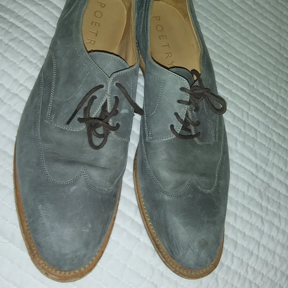 Poetry Women's Gray Suede Lace-Up Flats